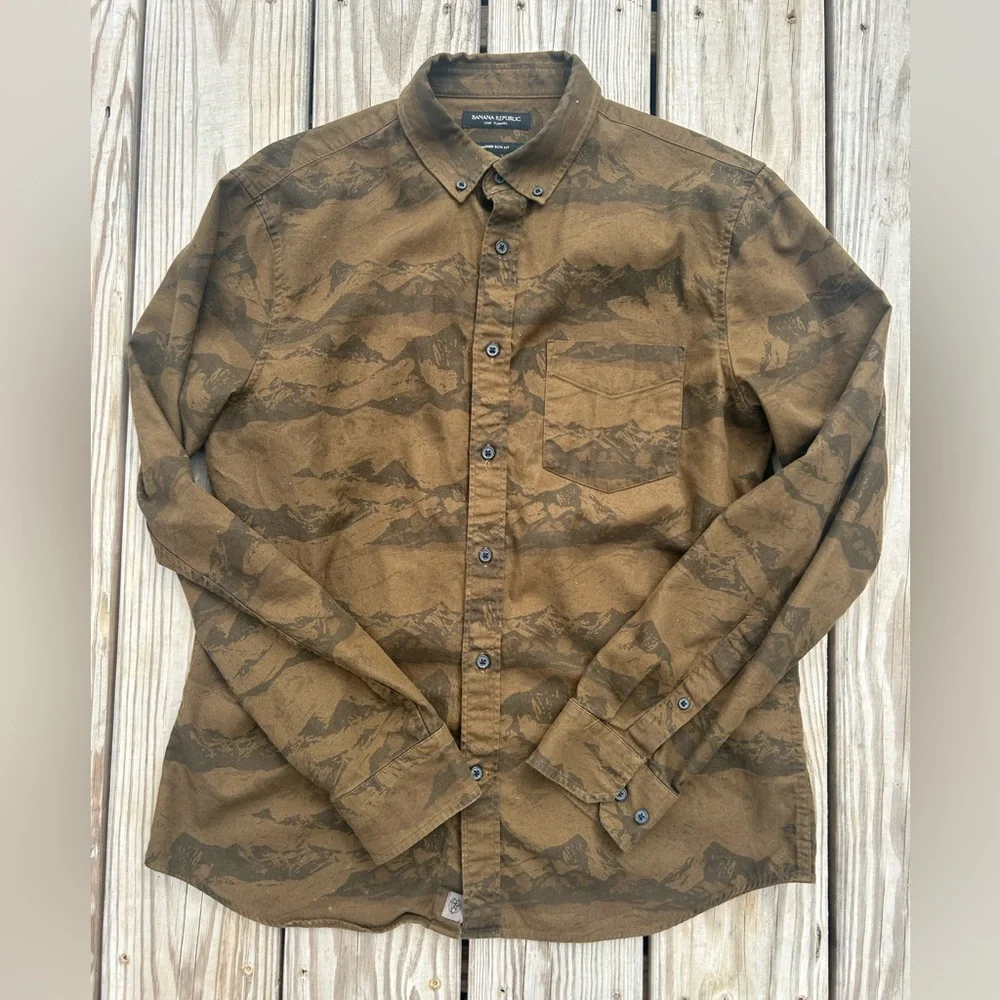 Banana Republic Men's‎ Brown Mountain  Untucked Slim Fit Flannel Shirt SIZE M
